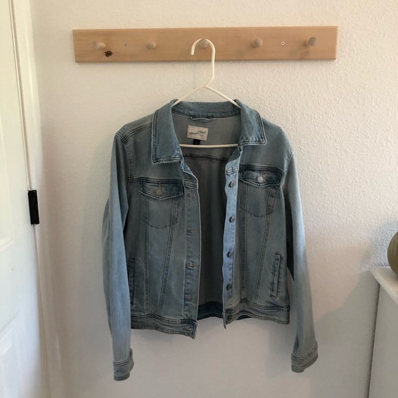 Denim jacket - Picture 4 of 7